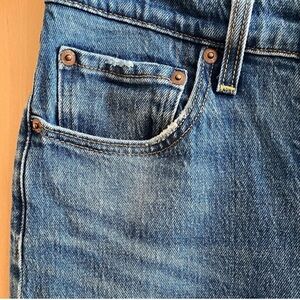 Levi’s Women Ribcage Straight High Rise cropped Jeans size 27